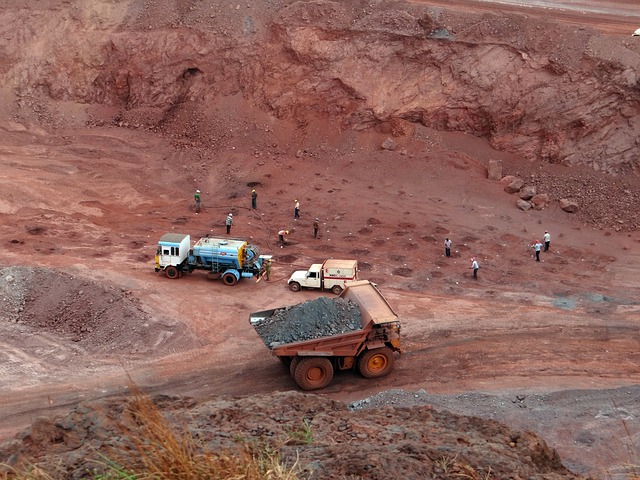 Těžba železné rudy
